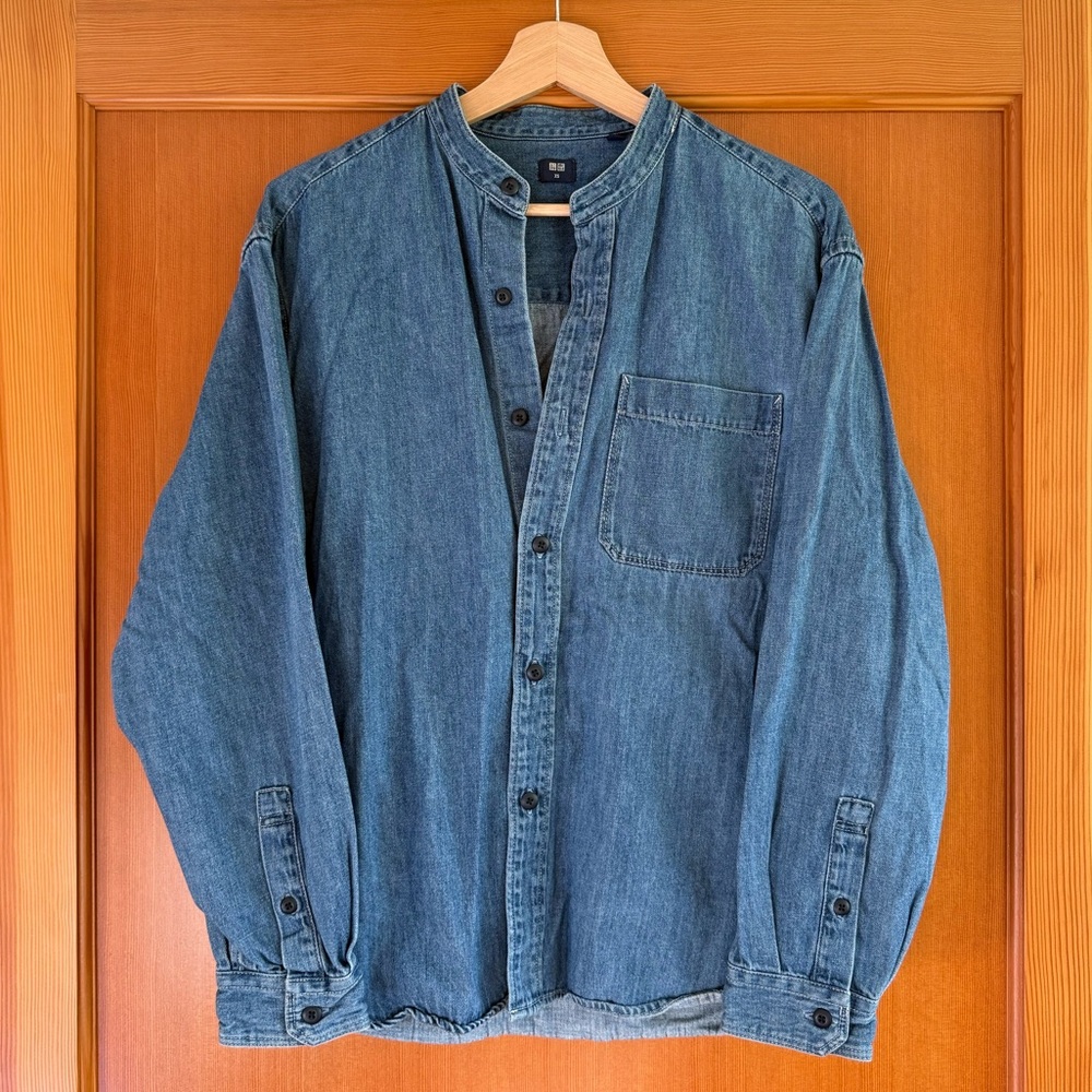 uniqlo classic blue denim shirt jacket